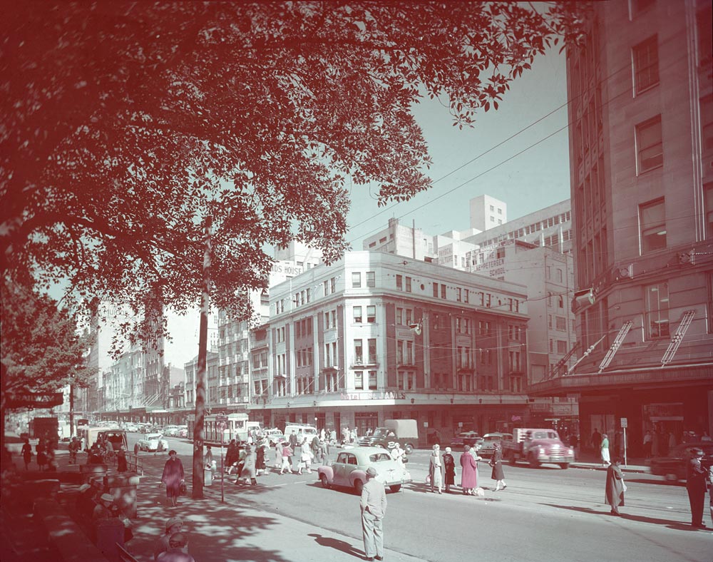 Elizabeth Street, 1961, Australian Photographic Agency, Colour transparency, APA 46312