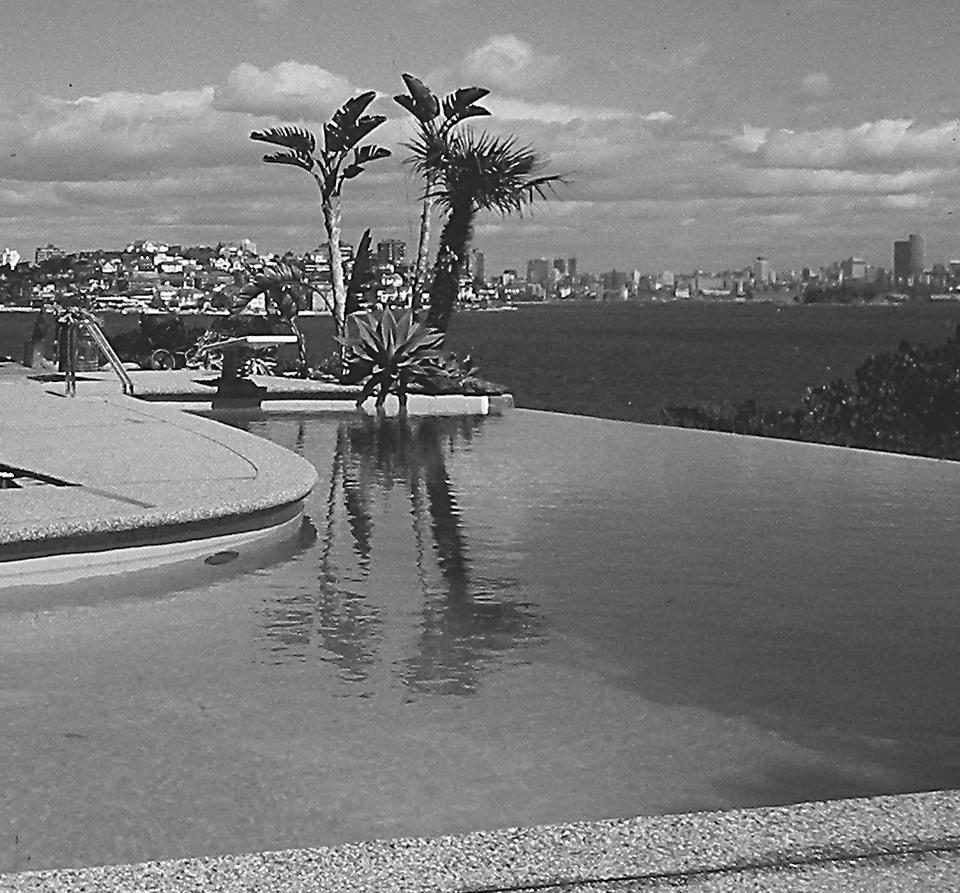 Photo of Snelling's Infinity pool 